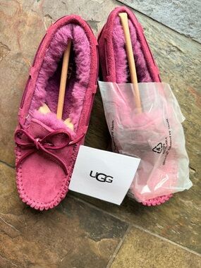 UGG Dakota Twinkle Suede Moccasin Slippers Sz. 8 NWT